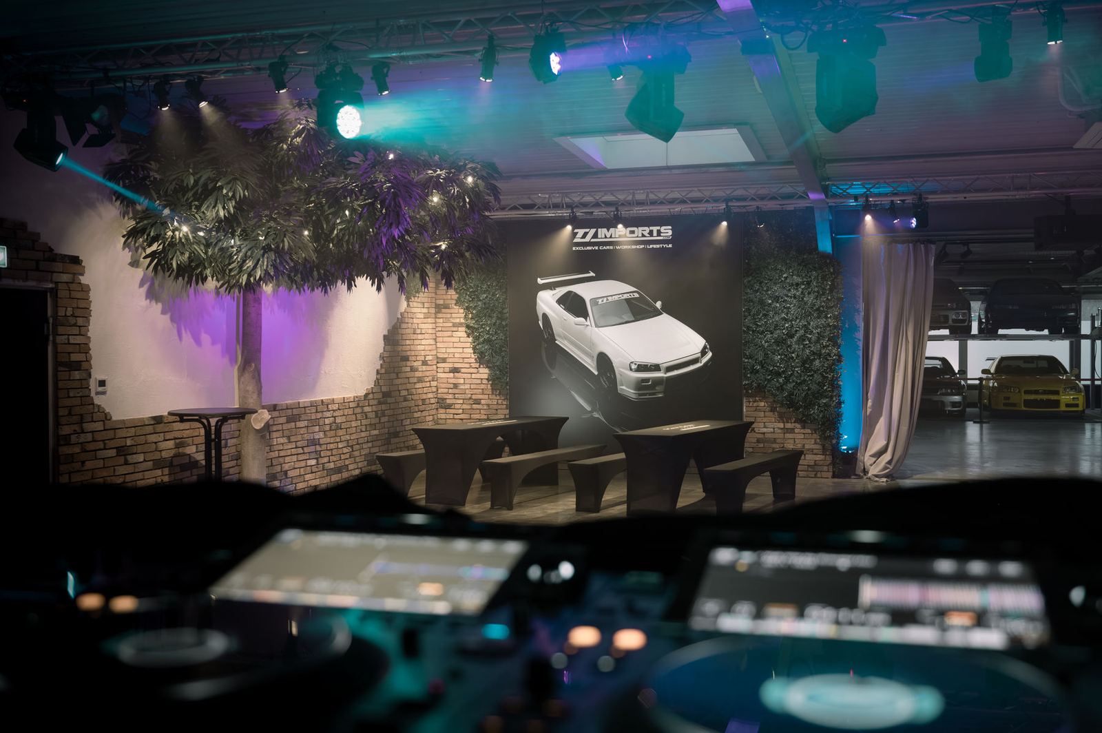 DJ-Pult im Showroom